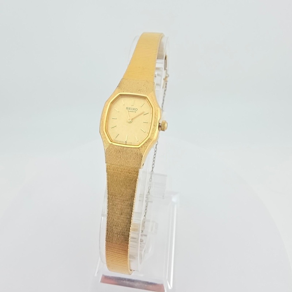 Vintage SEIKO Ladies Wrist Watch Cocktail Textured Gold Plate 6.25" New Battery